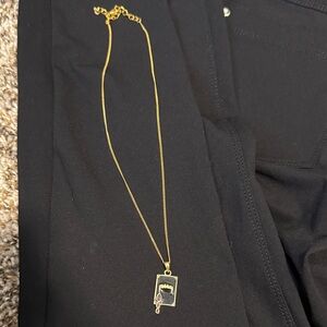 Chic Gold Pendant Necklace
